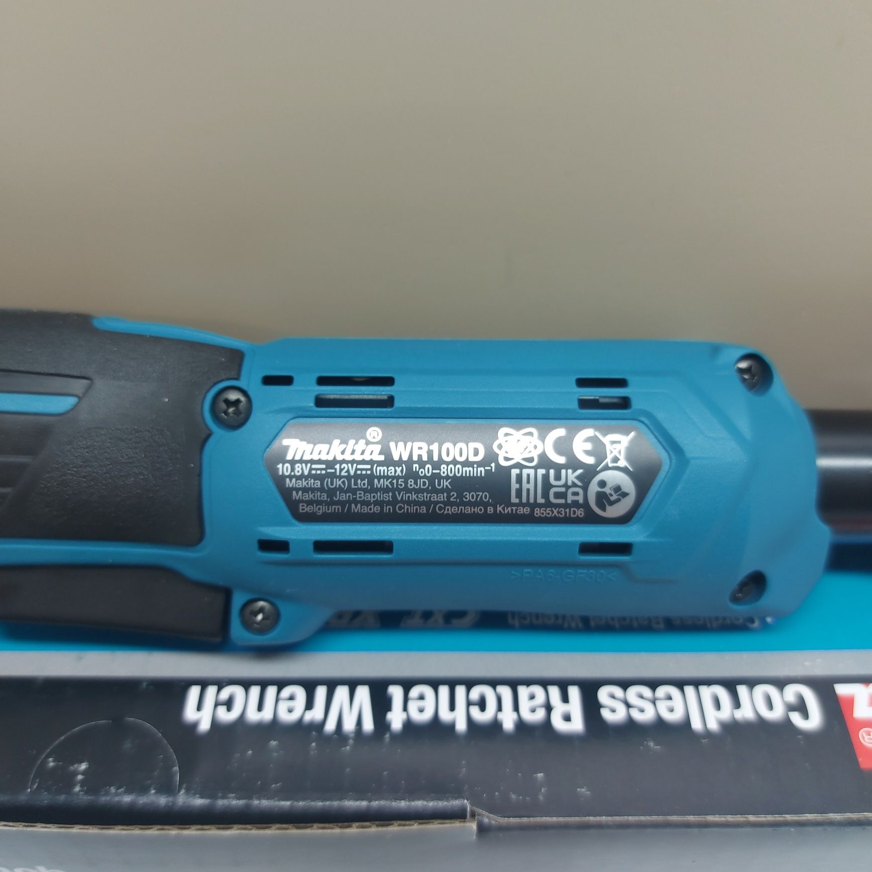 Акумулаторна тресчотка Makita WR100DZ 12V