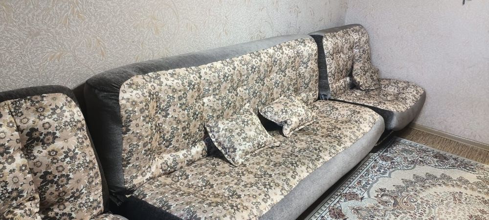 Диван раскладной и два кресла