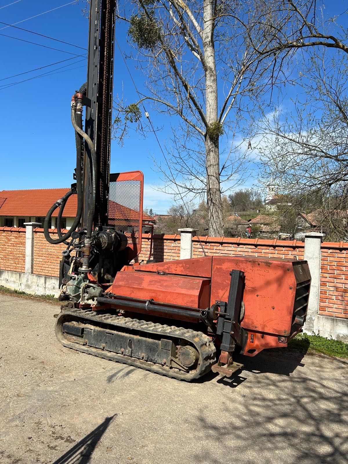Instalatie de foraj Foreza hidraulica
