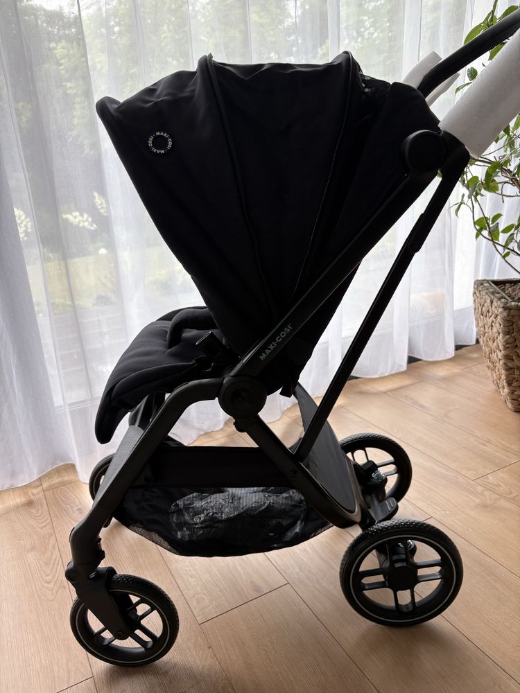 Carucior Maxi Cosi Leona 2 ,ultracompact, scaun reversibil,pana la22kg
