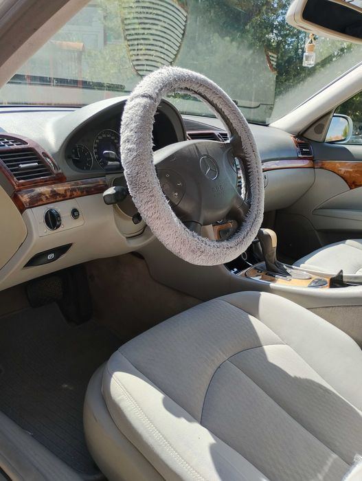 Mercedes E220 W211