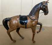 Figurina / Statueta Vintage Cal din piele