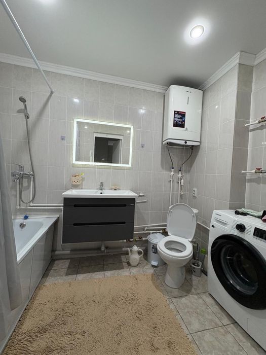 Продам 2-комнатную улучшенную квартиру