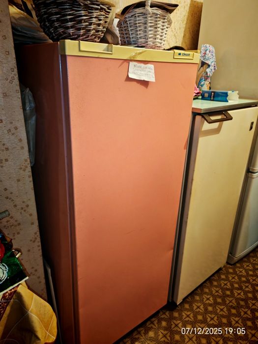 Продам холодильник