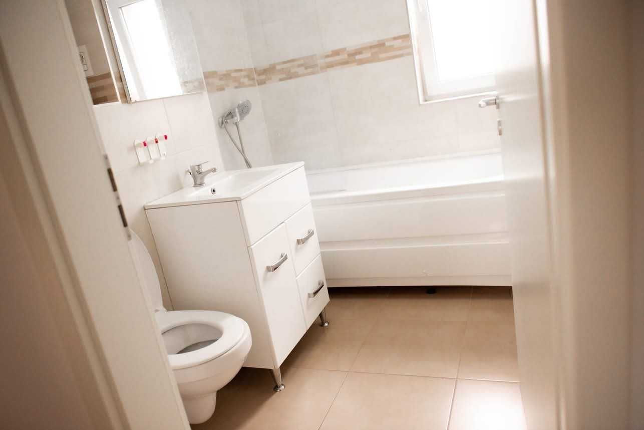 Proprietar vand  apartament 2 camere in zona Dumbravita