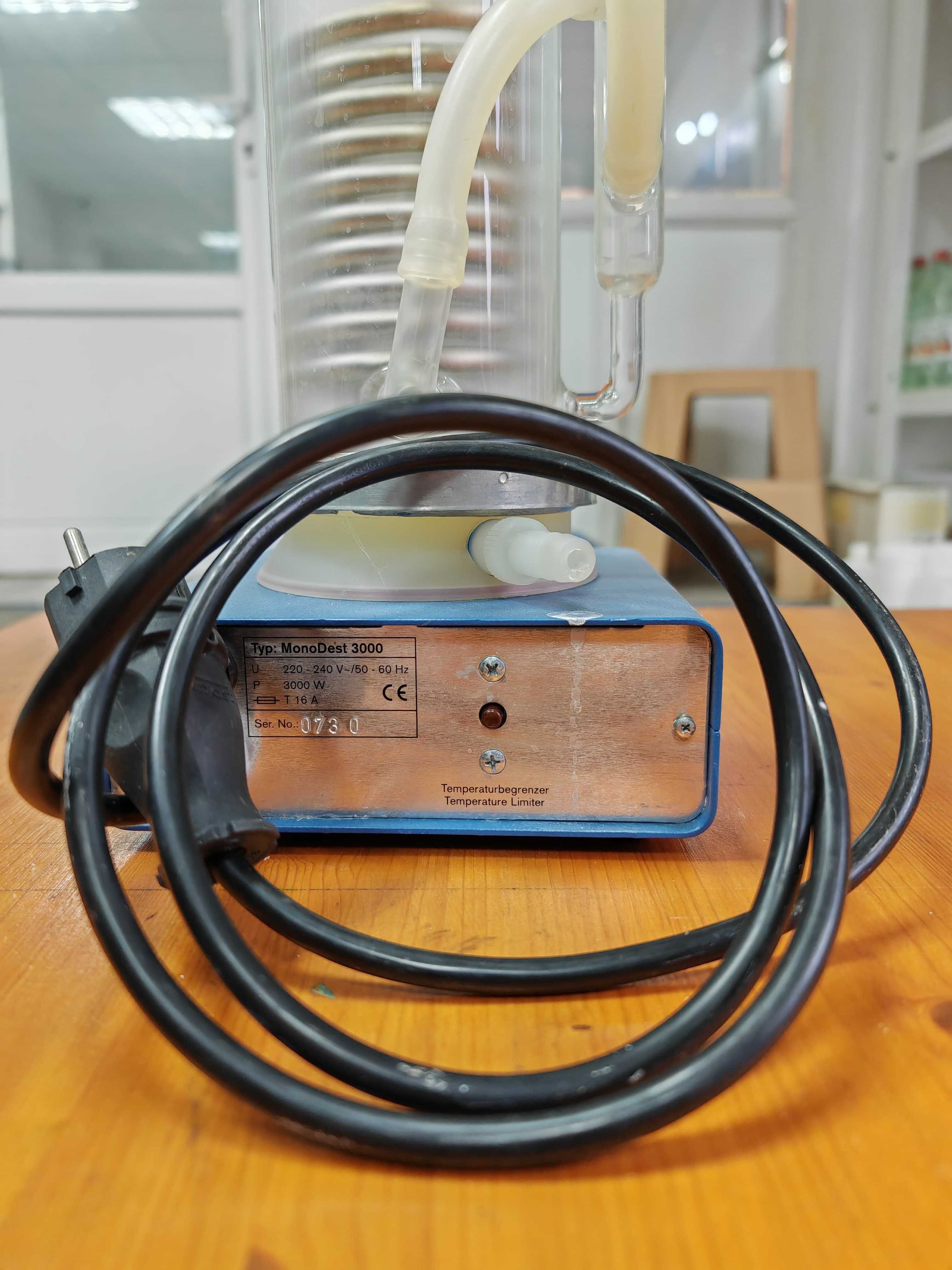 Distilator de laborator MonoDest 3000 E