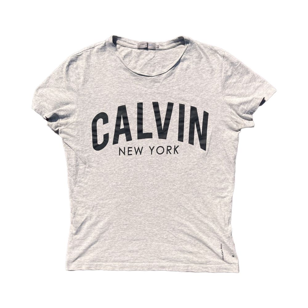 Calvin Klein New York тениска - L