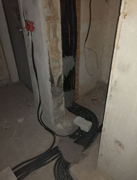 Electrician, demolări, construcții case