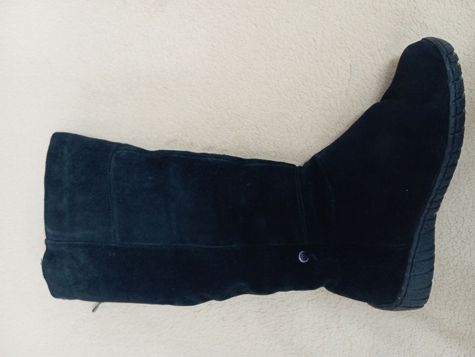 Продам зимние сапоги