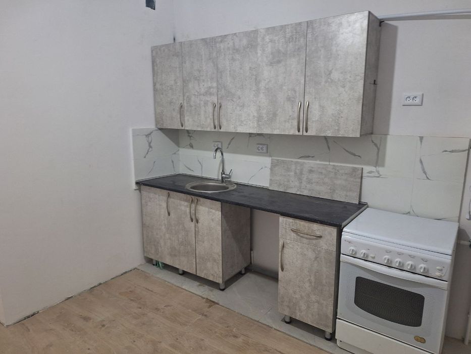 Сдам квартиру студентам семейным