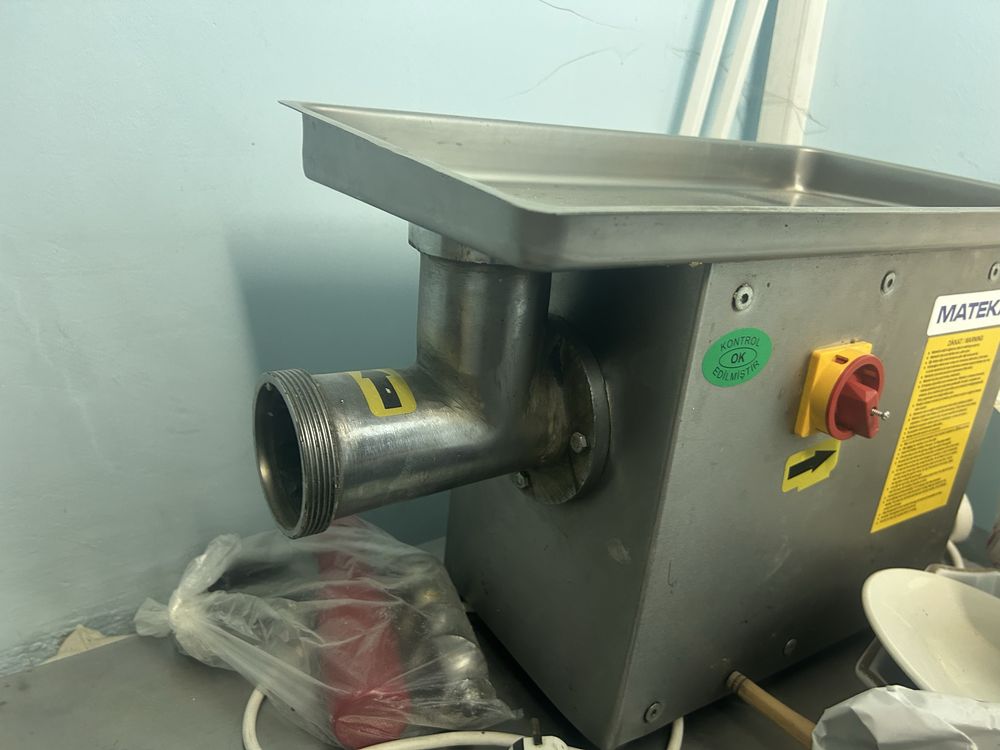 Продам мясорубку MATEKA