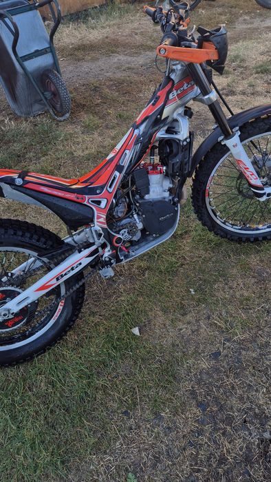 Trial Beta 300 SS