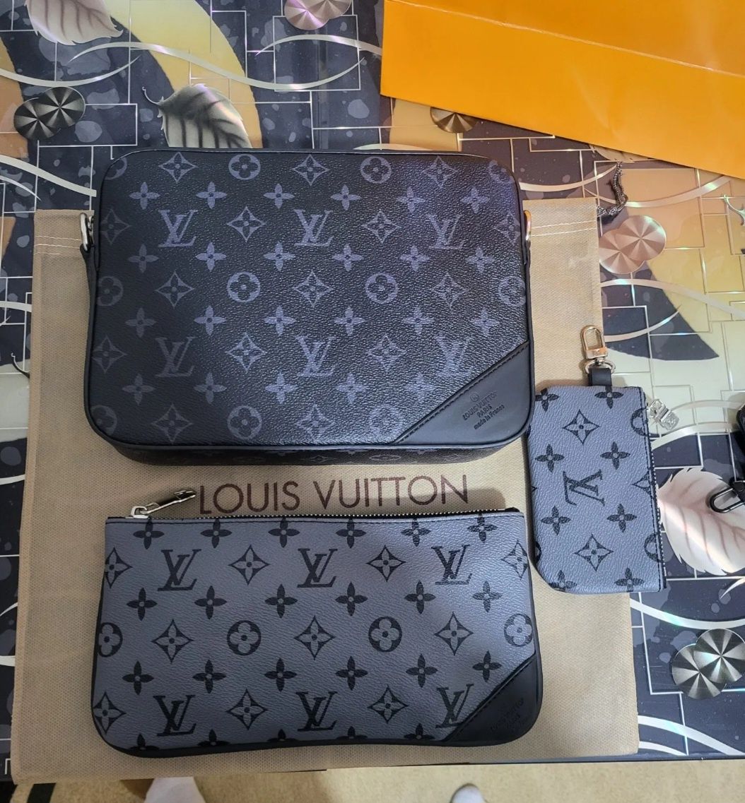 Мъжка чанта louis vuitton