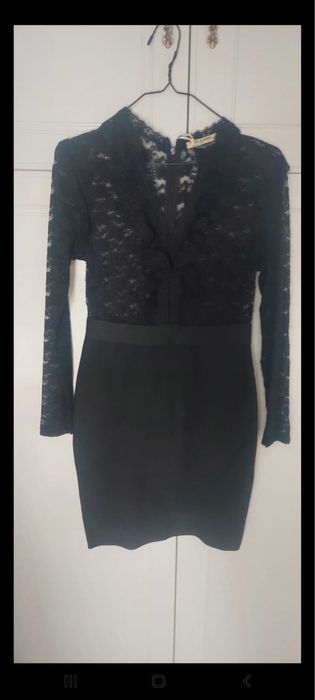 Rochie cu maneci din dantela