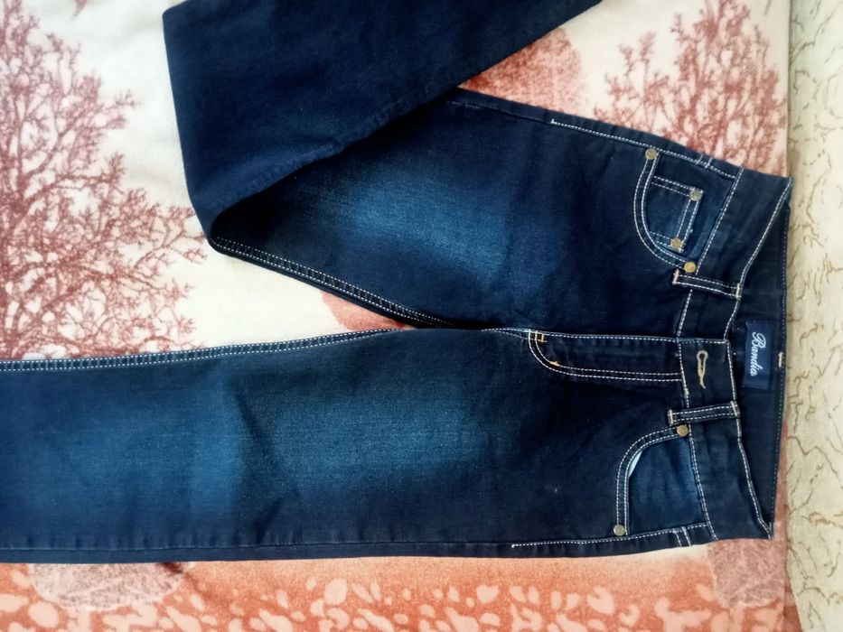 джинсы тёмно-синий.