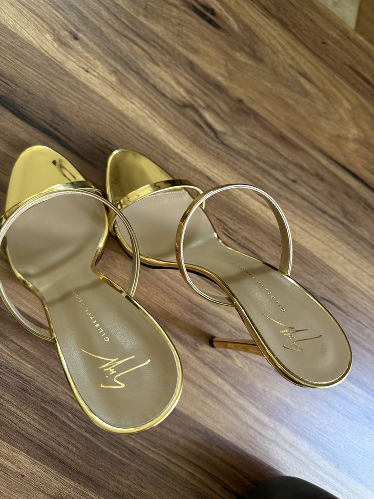 Giuseppe Zanotti Darsey strappy  сандали