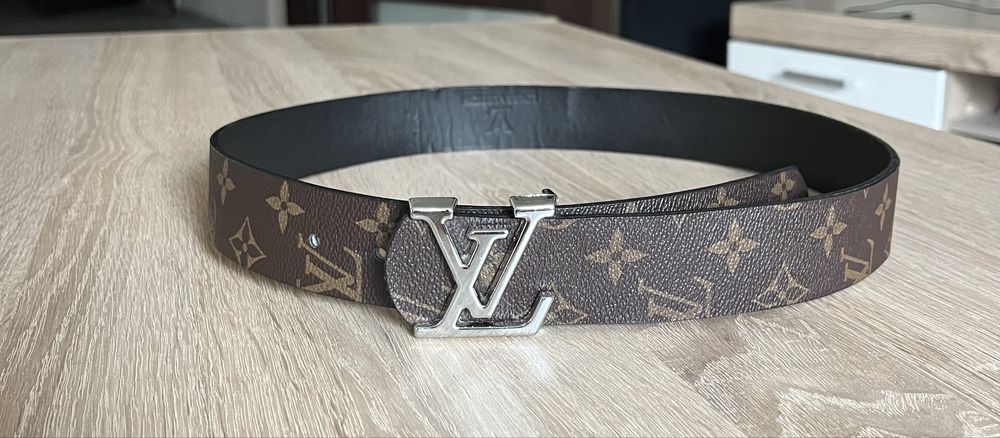 Louis Vuitton колан