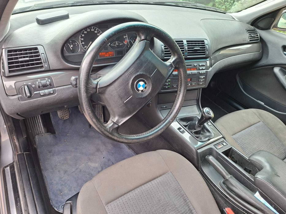 BMW 320i touring e46 an 2004