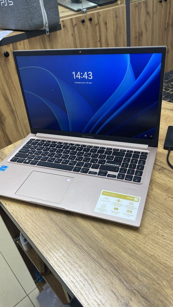 Ноутбук Asus Vivobook #02