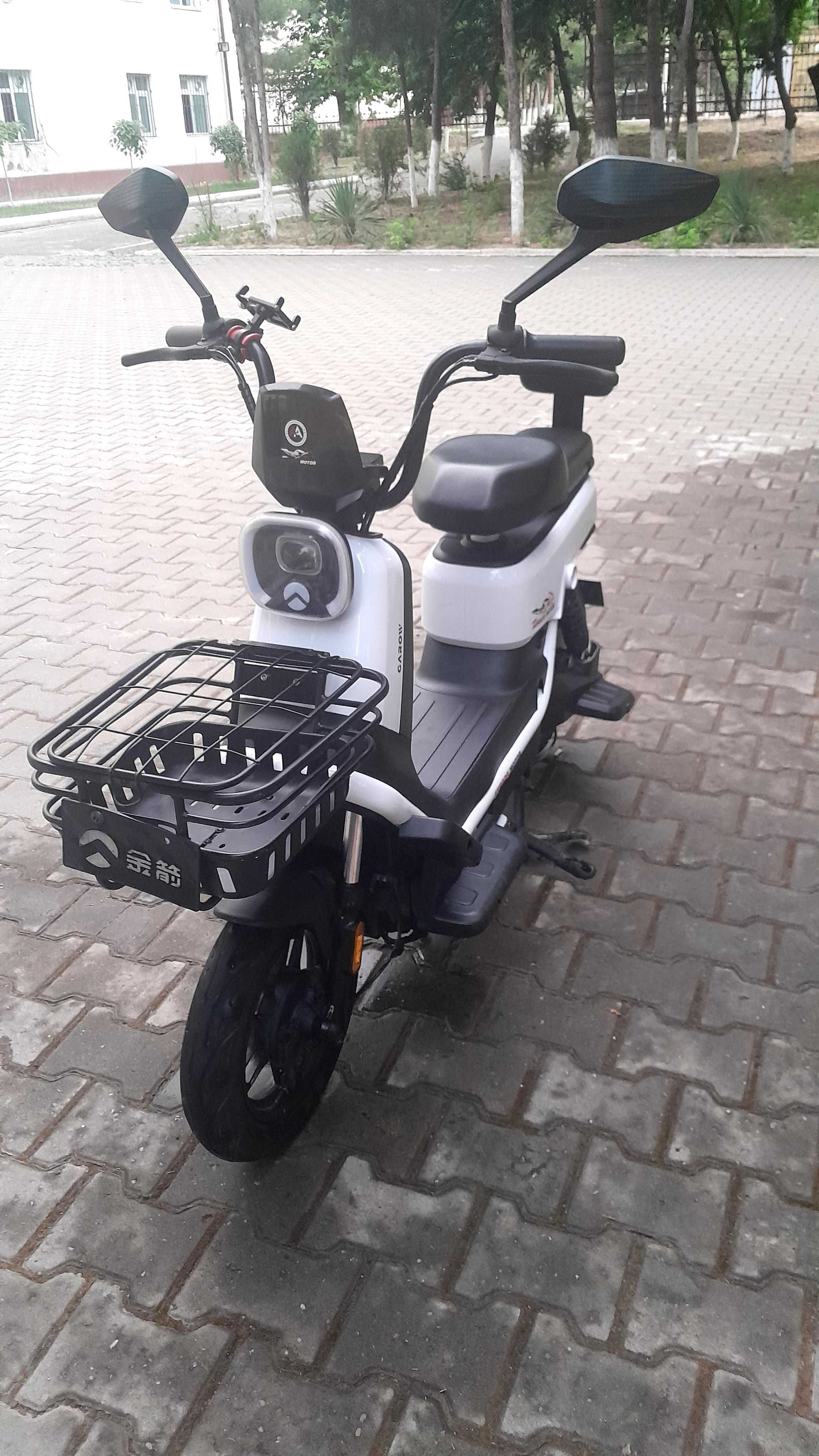 Armada skuter elektr
