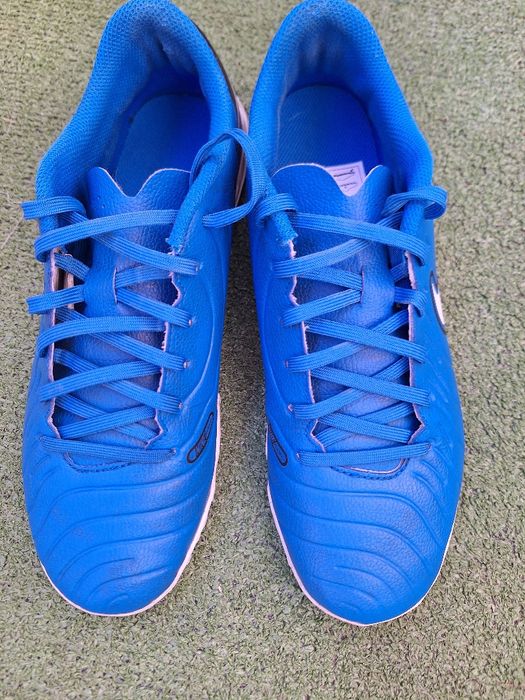 Футболни стоножки Nike Legend 10 Club TF