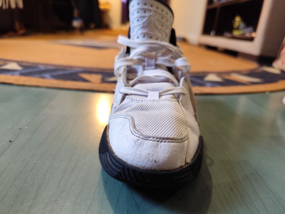 Adidași Jordan mărimea 42.5