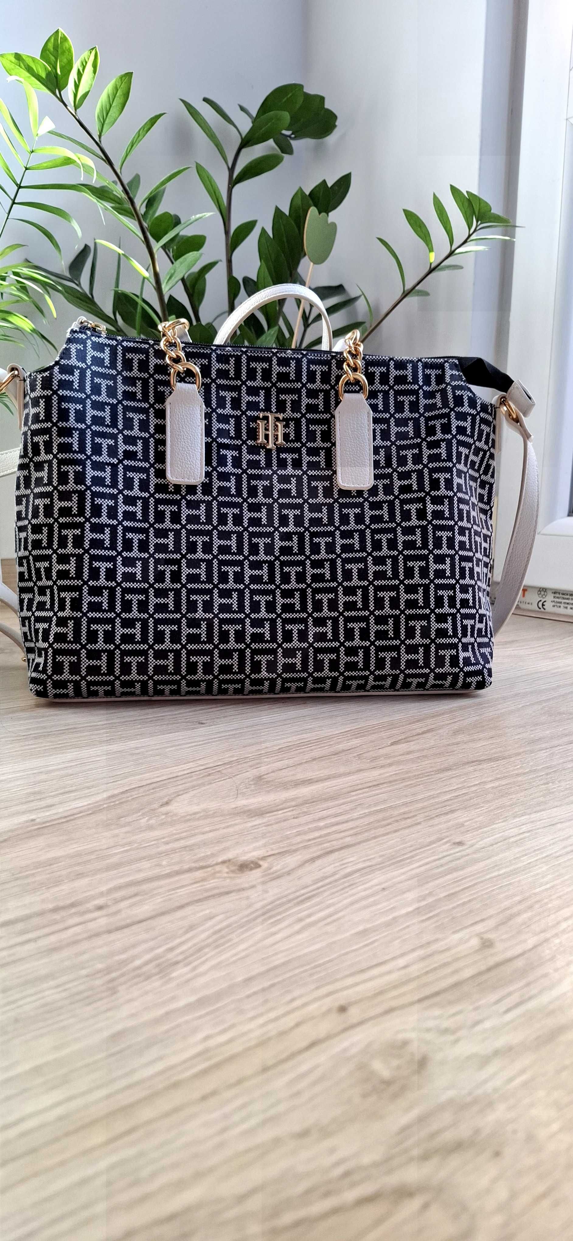 Tommy Hilfiger лятна дамска чанта
