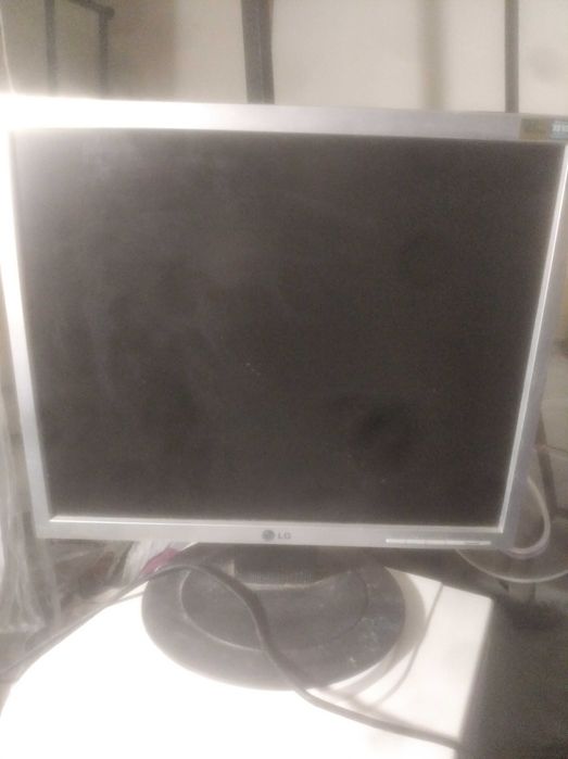 Срочно продам монитор
