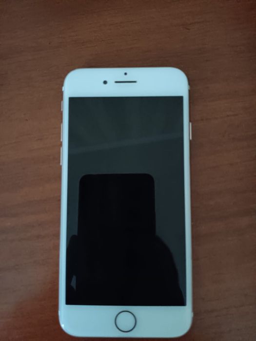 iPhone 7 128гб ,,