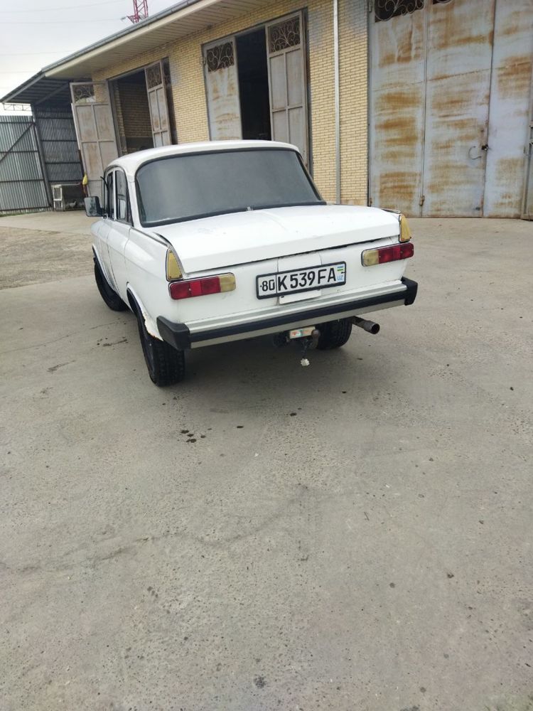 Moskvich sotiladi 1982 yil