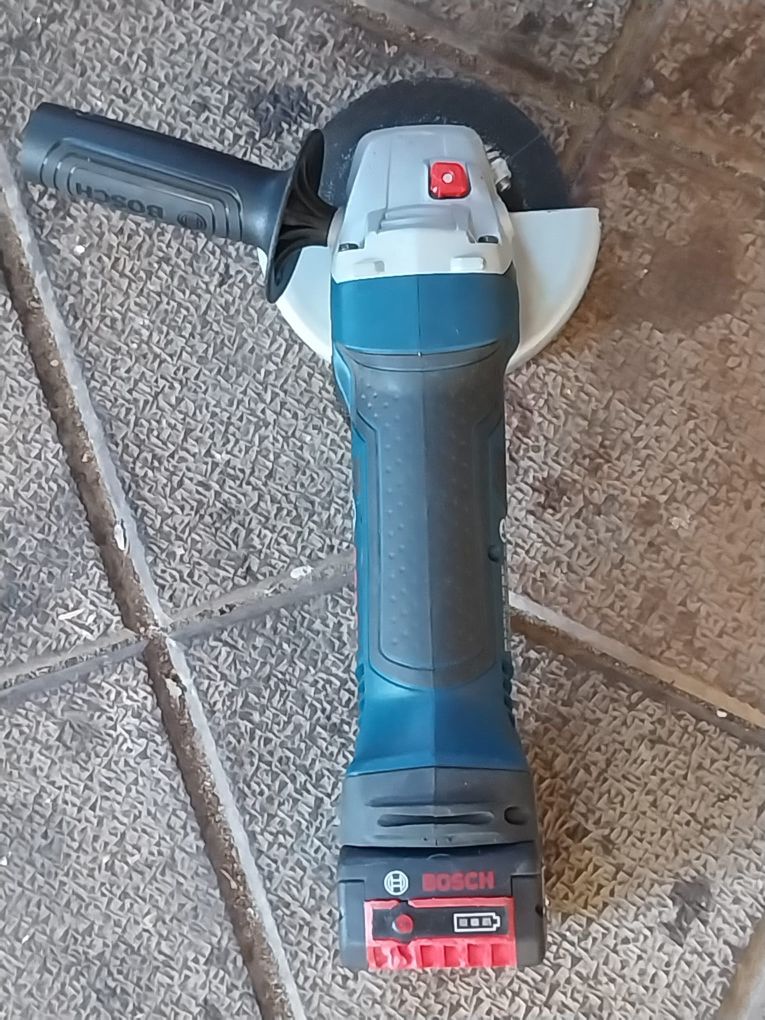 Flex pe acumulatori  BOSCH GVS 18-125 V-LI  fabric. 2021 dar nou