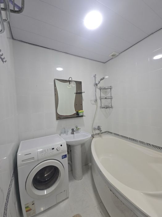 Продается 2 ком. Квартира на 2 этаже площадью 65 кв.м. По ул. Гагарина