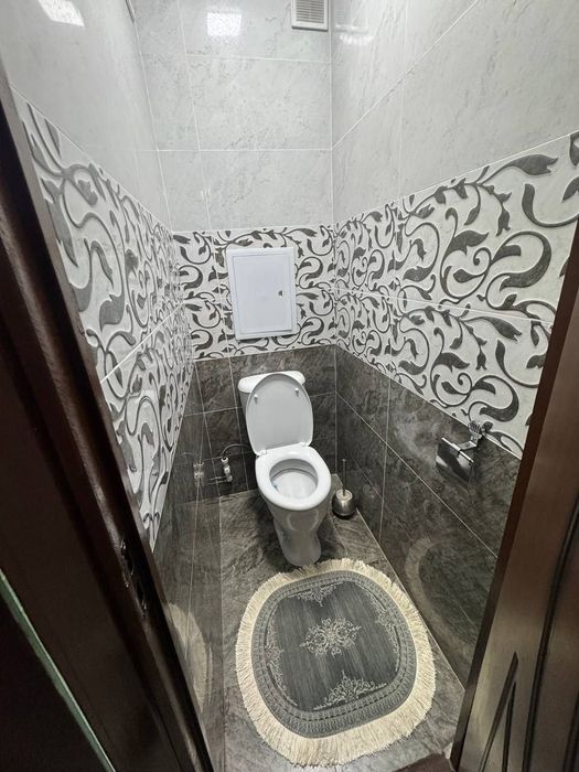 Юнусабад 19 квартал. Продается квартира  2/5/5