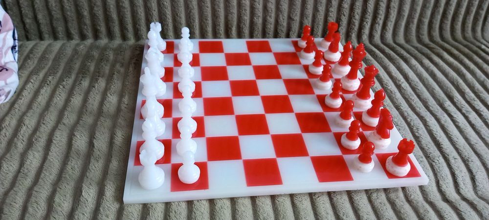 Продам новые - Шахматы !!!