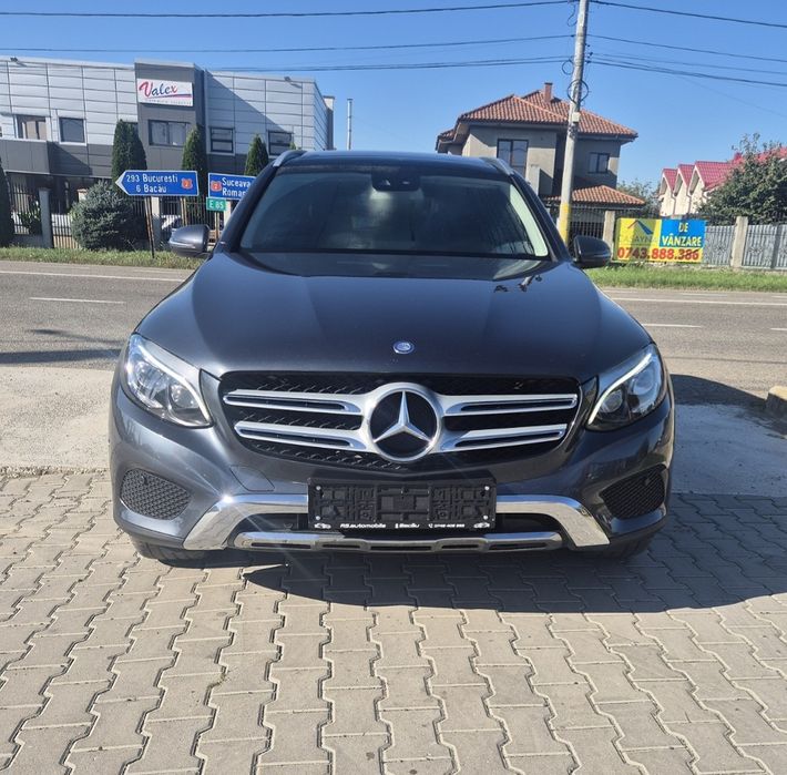 MERCEDES-BENZ GLC 220 CDI 4 Matic / Trapa Panoramica / Led / Navigație