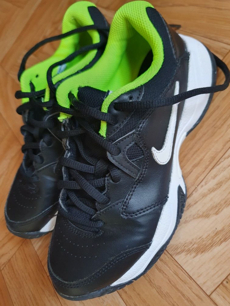 Кожени маратонки Nike