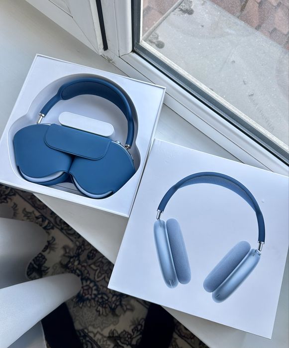 AirPods Max Sky Blue