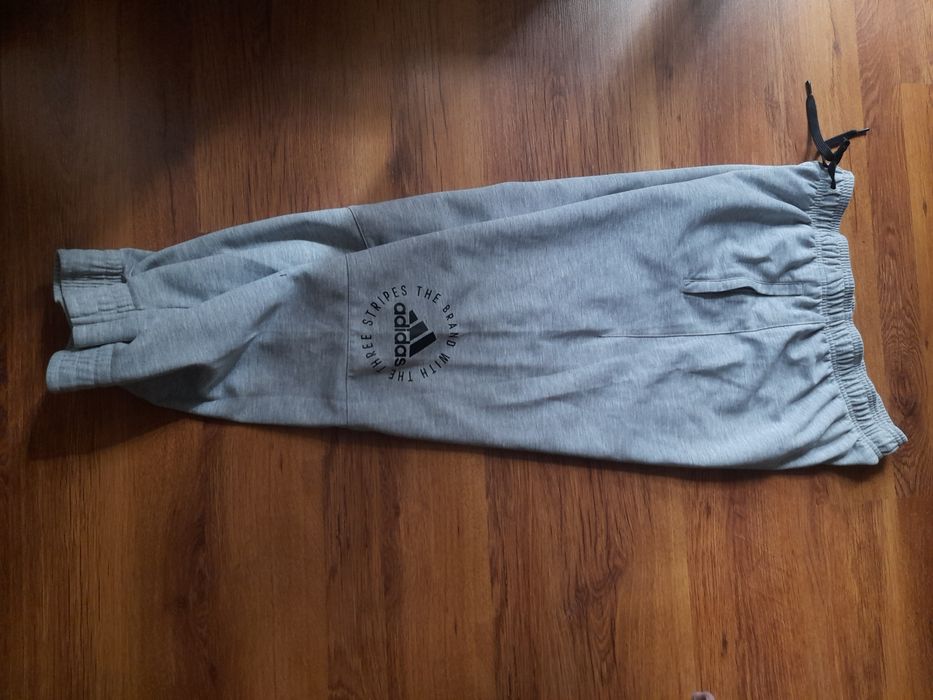 Adidas мъжко долнище XL размер.