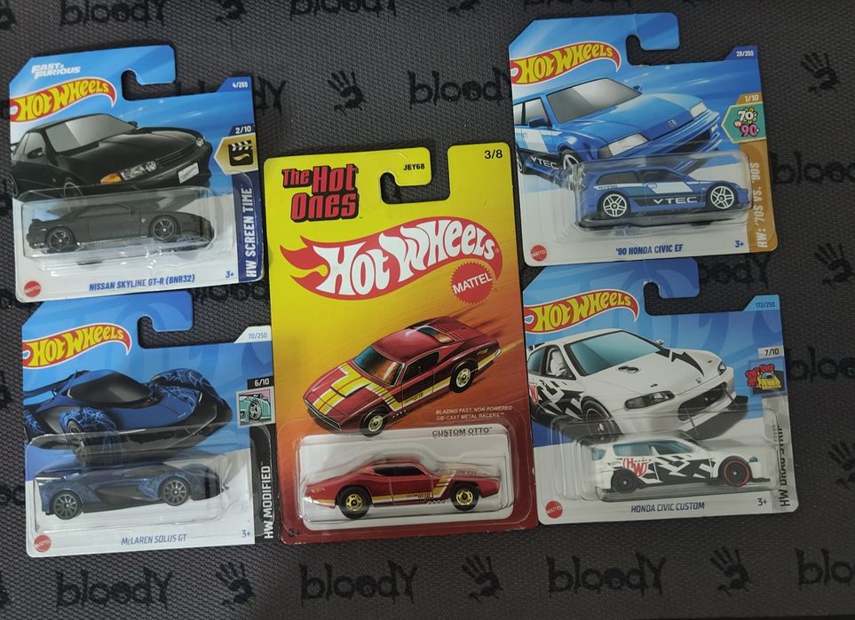 Продаю Hot Wheels