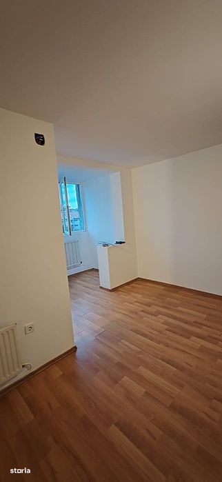 Garsonieră 30 mp zona Tudor Vladimirescu -pret 26900 euro