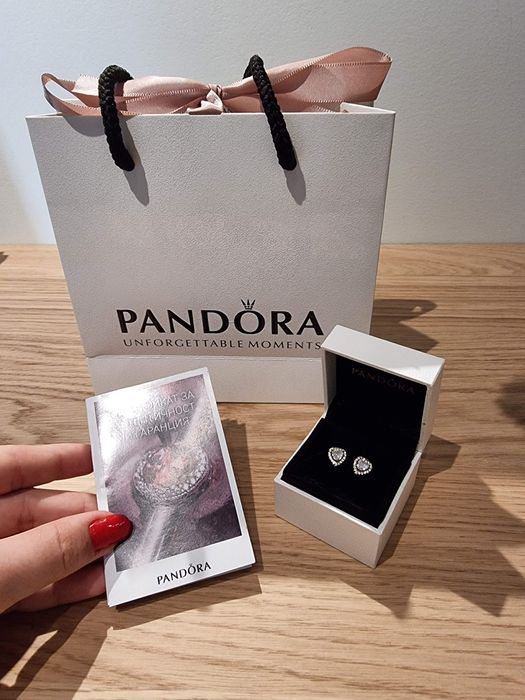 Pandora обеци златни сърца валс
