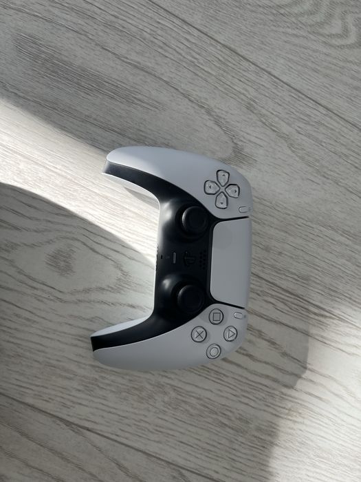 PlayStation 5 Slim Digital Alb
