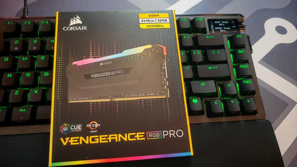 Нова ! Рам памет Corsair Vengeance RGB 2x16GB 32GB DDR4 3600Mhz