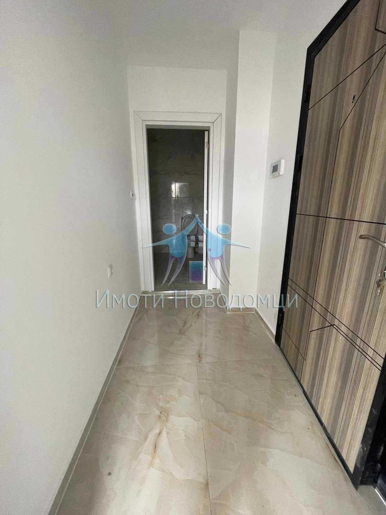 Продава се Двустаен апартамент в Шумен, Пазара - 95 кв.м за 1074 €/кв.м - Снимка #3