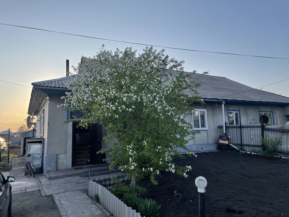 Продам Дом 4 комнаты.