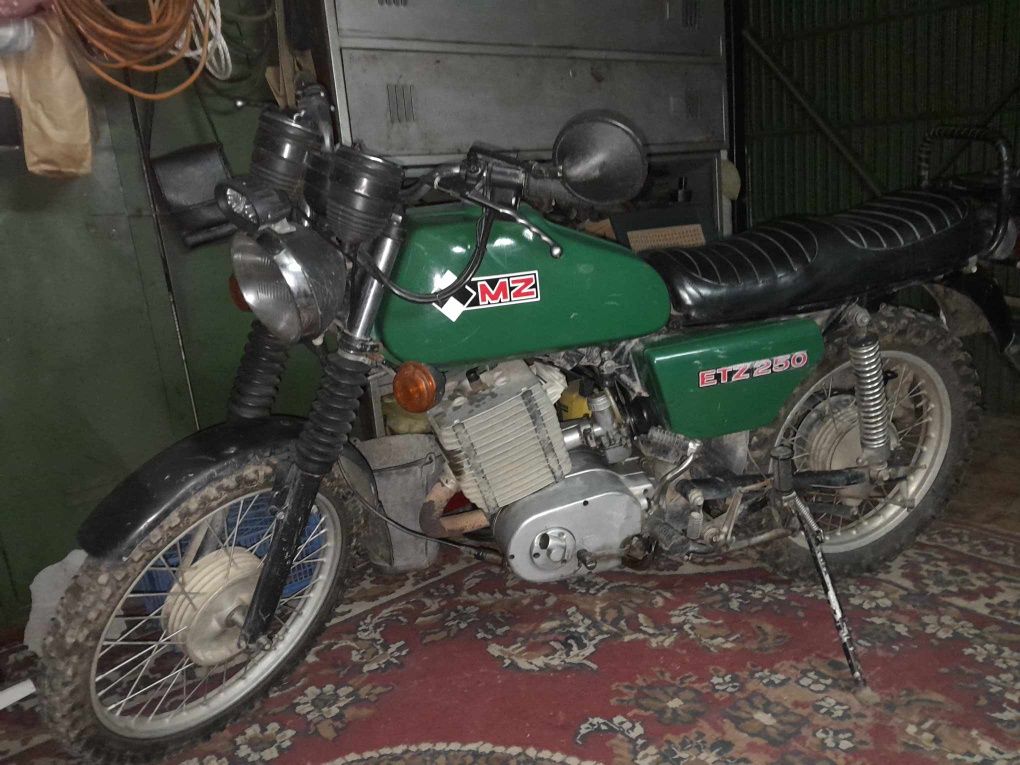 Продавам Мотор МZ 250 ETZ