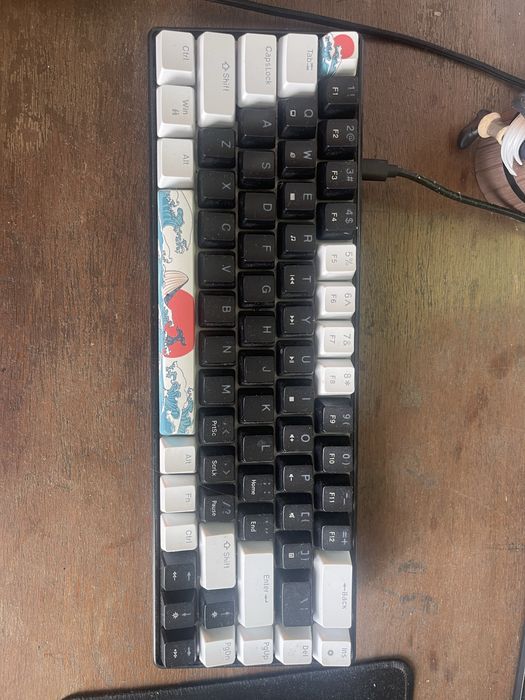 Клавиатура 60% синяя подсветка 8 режимов