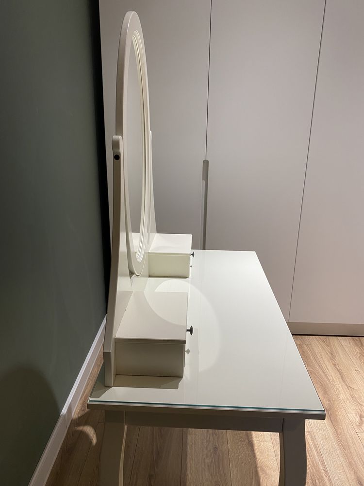 Туалетный столик ИКЕА Хемнэс, 100х50х159 см, массив