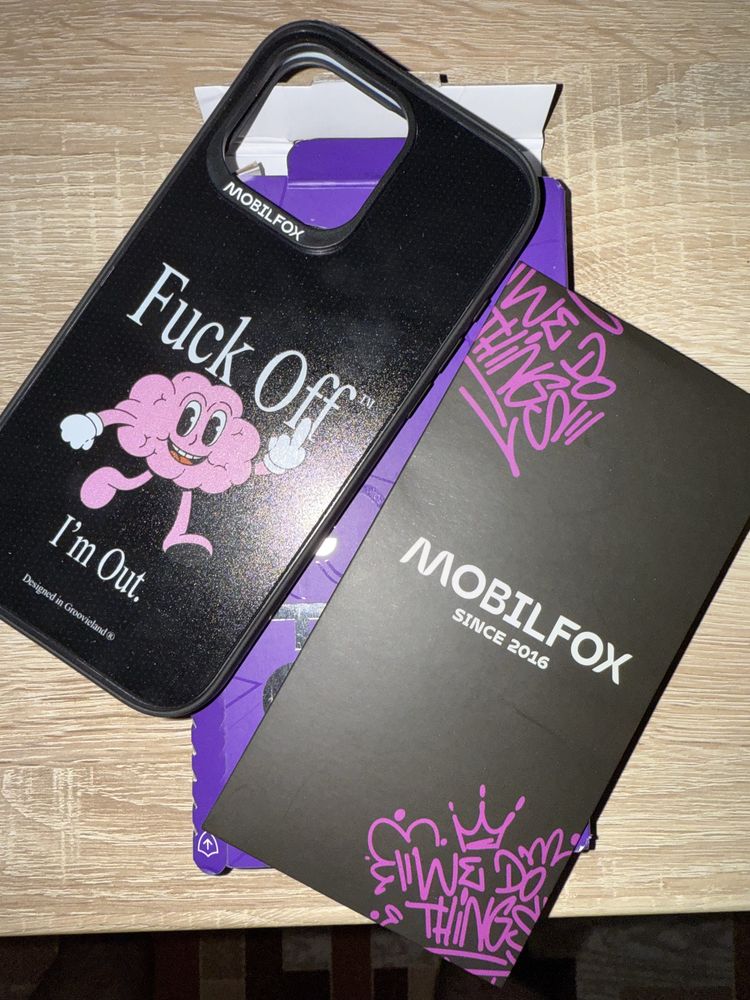 Калъф със протектор за iphone 16 pro MAX