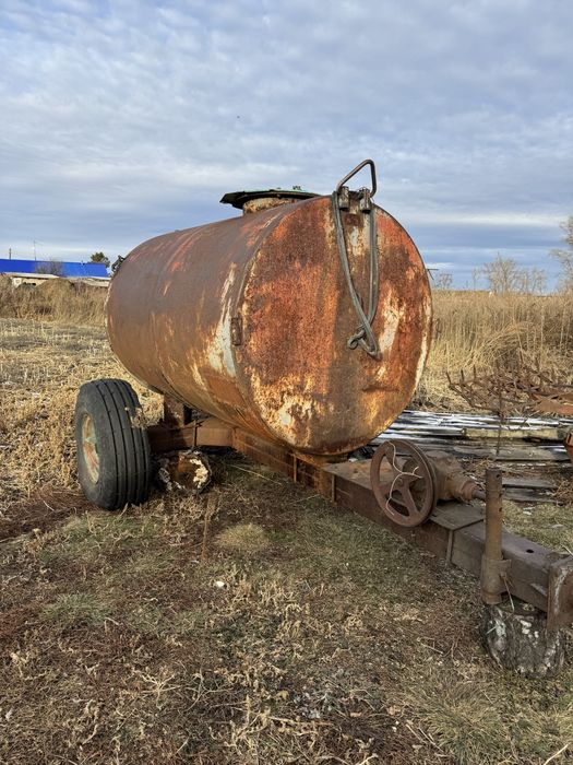 Бочка 3 куба на колесах